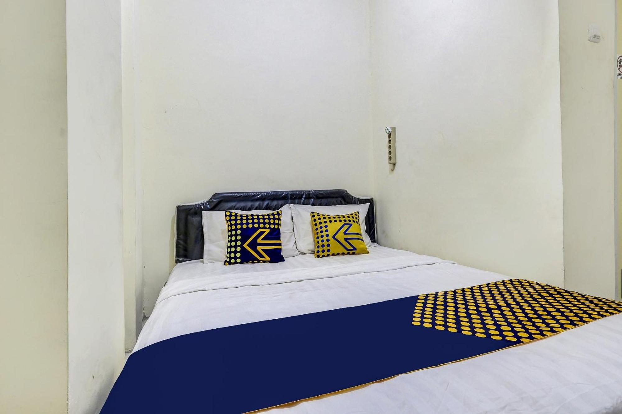 Spot On 90780 Gang Tengah Homestay Syariah Семаранг Экстерьер фото
